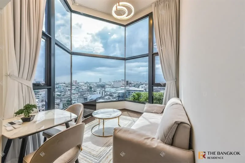 2 Bedroom condo in Park Origin Chula-Samyan