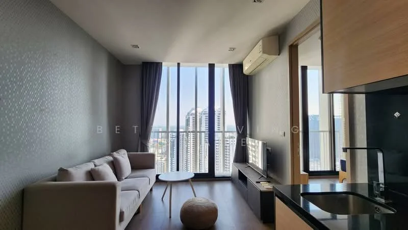 2 Bedroom condo in Park Origin Phrom Phong (Park 24)