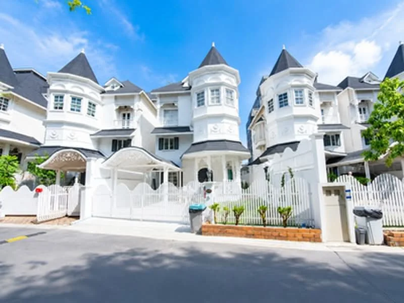 4 Bedroom condo in Fantasia Villa 3