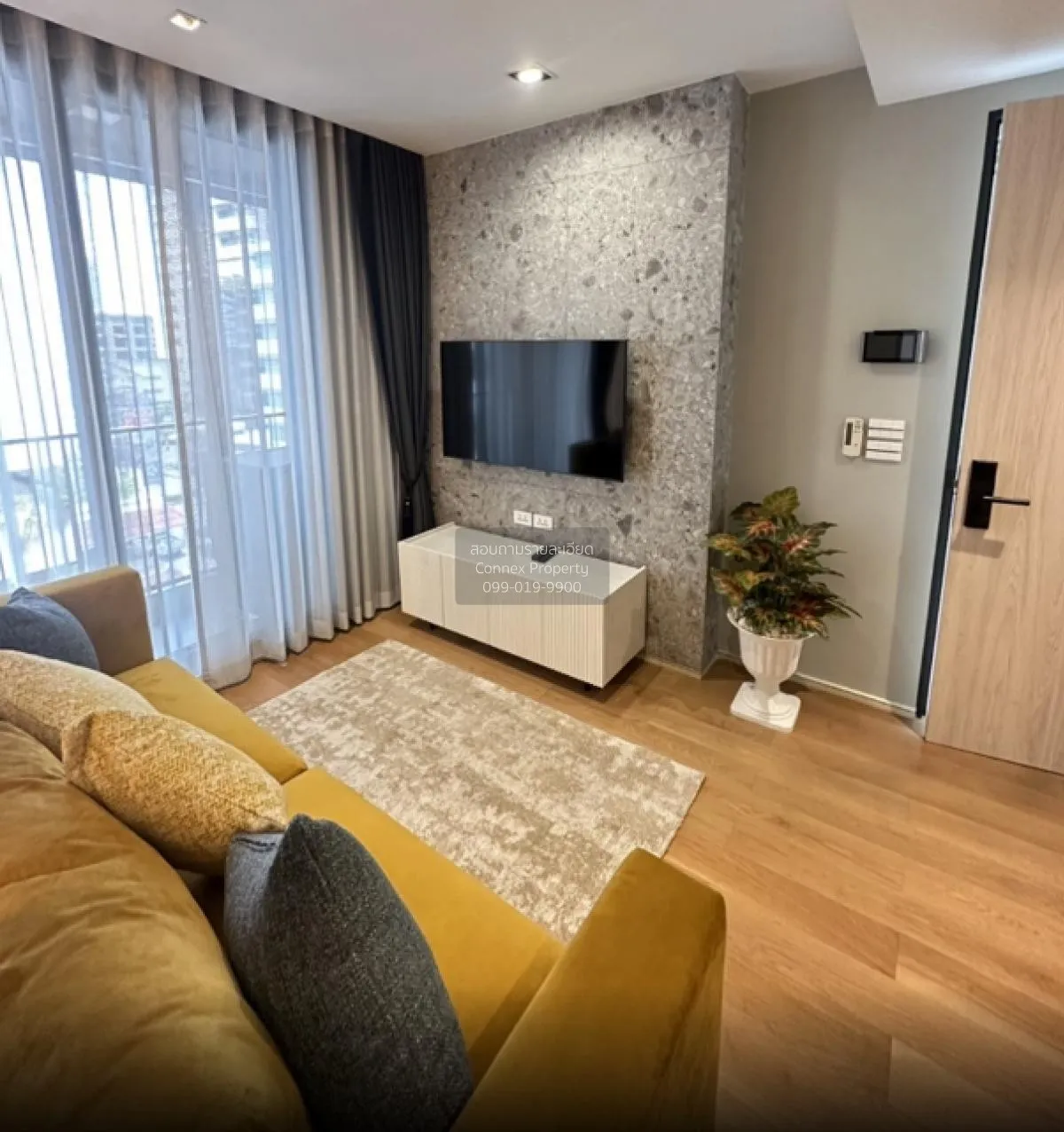 1 Bedroom condo in 111 Luxury Residence