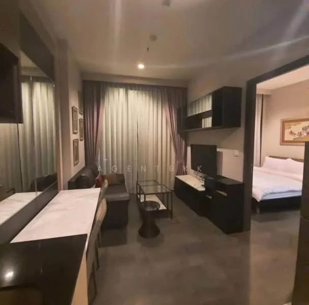 1 Bedroom condo in The Edge Sukhumvit 23