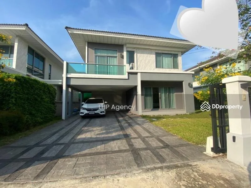 4 Bedroom condo in Perfect Place Rama 9-Krungthep Kreetha