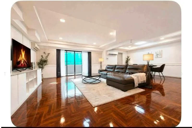 3 Bedroom condo in D.H.Grand Tower