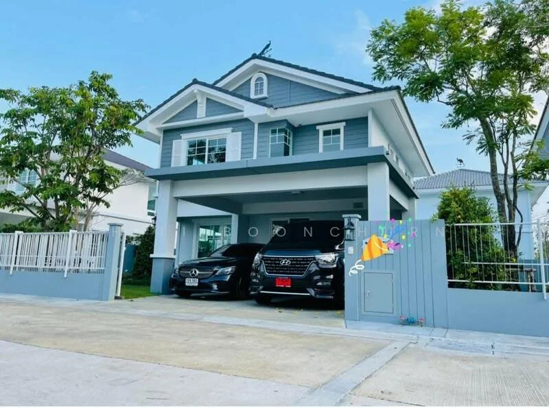 3 Bedroom condo in Villaggio Srinakarin-Bangna