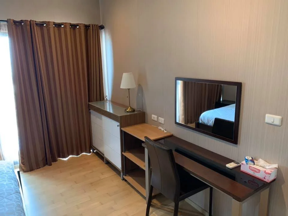 1 Bedroom condo in Noble Reveal