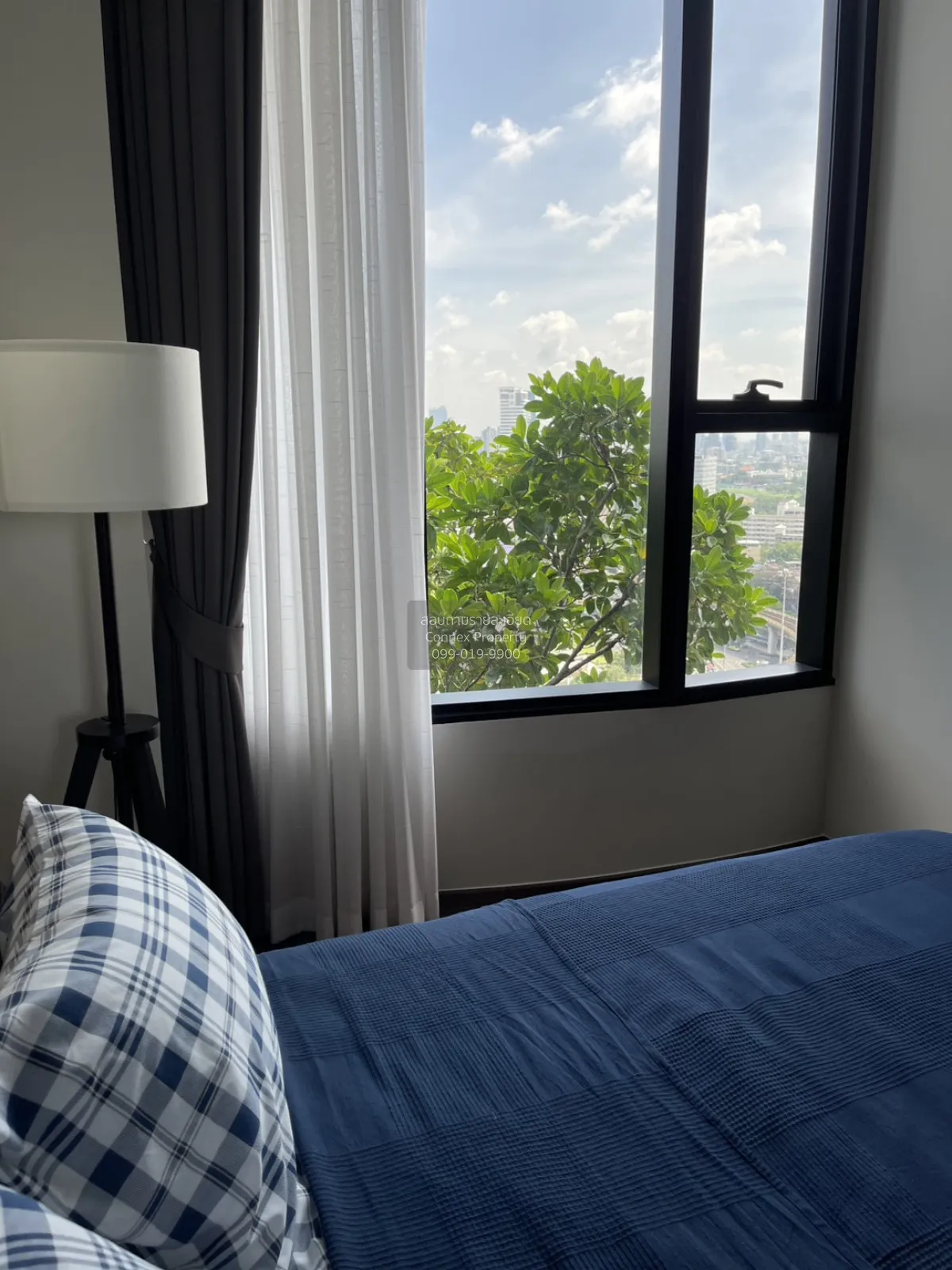 1 Bedroom condo in IDEO Q Victory