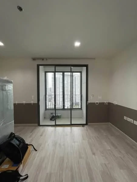 2 Bedroom condo in IDEO MOBI Sukhumvit 81
