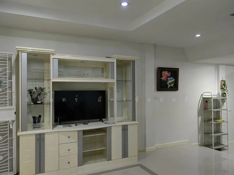 Property image 44