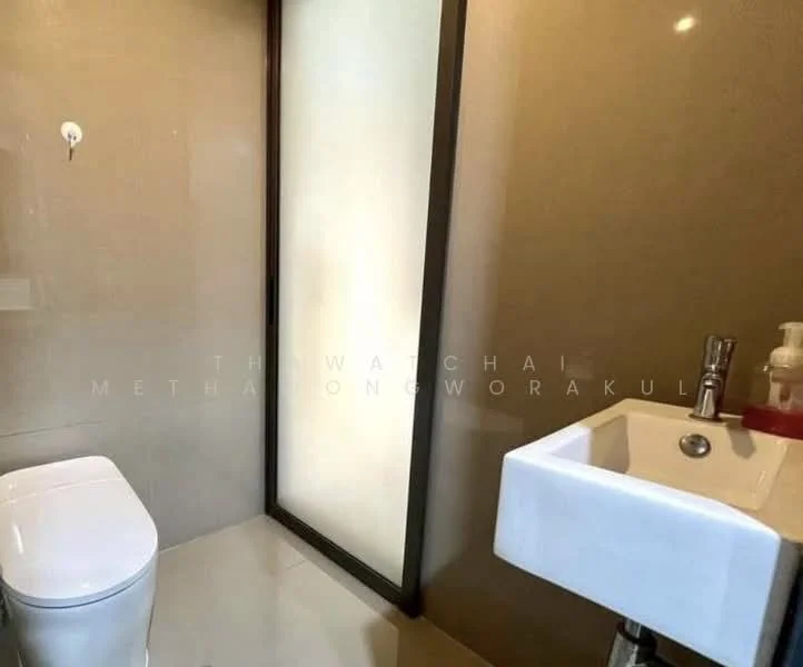 1 Bedroom condo in Rhythm Sukhumvit 42