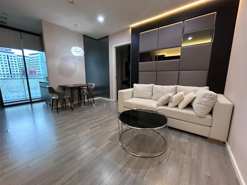 1 Bedroom condo in The Room Sukhumvit 69