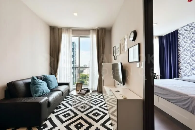 1 Bedroom condo in The Edge Sukhumvit 23