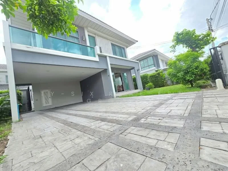 4 Bedroom condo in Perfect Place Rama 9-Krungthep Kreetha