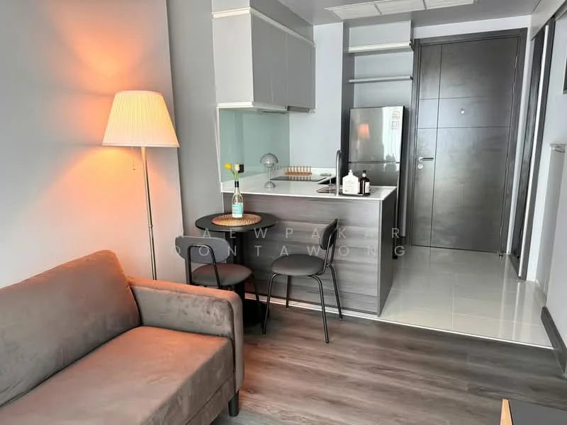 1 Bedroom condo in CEIL by Sansiri