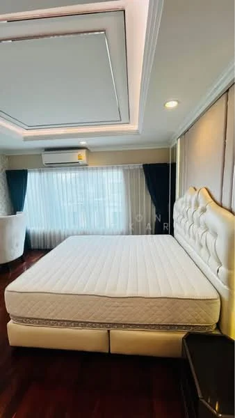 5 Bedroom condo in Grand Bangkok Boulevard Rama 9 - Srinakarindra