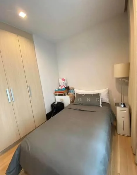 2 Bedroom condo in Siri At Sukhumvit
