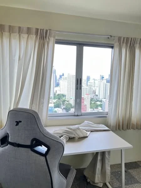 3 Bedroom condo in Witthayu Complex