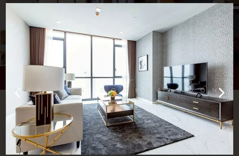 2 Bedroom condo in The Monument Thonglor