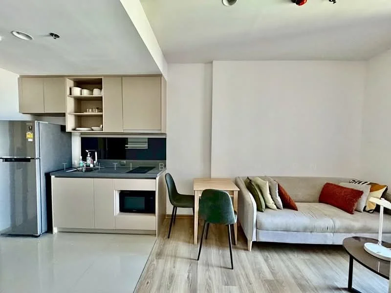 1 Bedroom condo in Oka Haus Sukhumvit 36