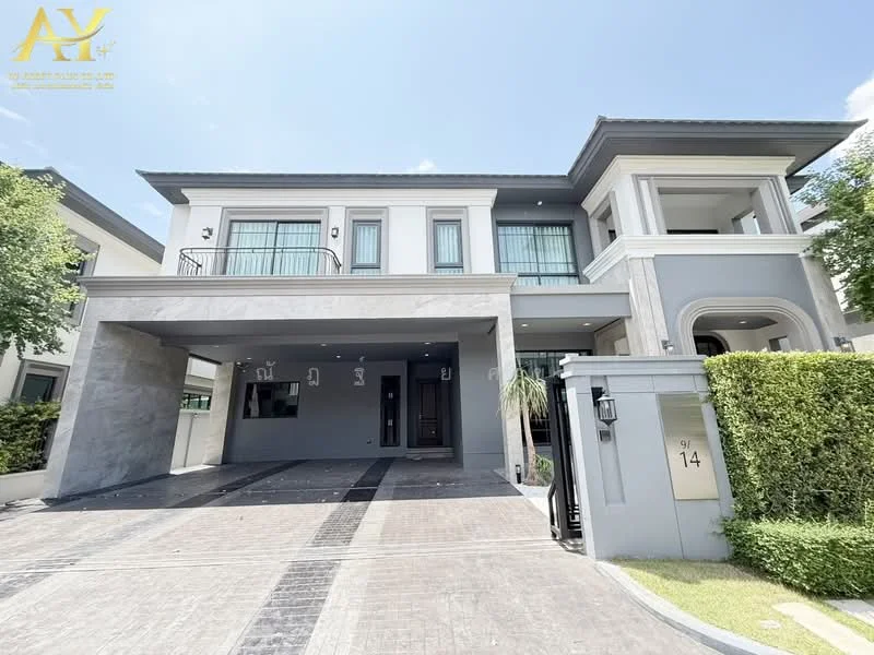 3 Bedroom condo in Grand Bangkok Boulevard Krungthepkritha