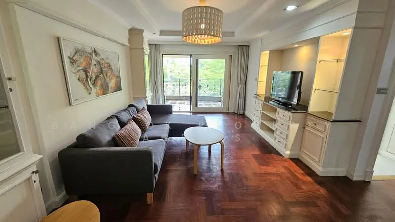3 Bedroom condo in N.S. Park