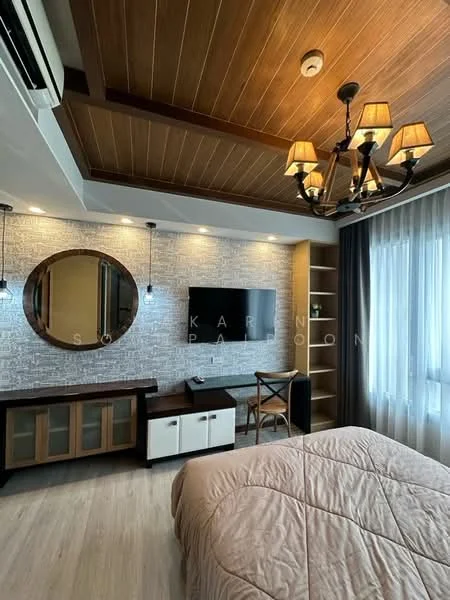 1 Bedroom condo in The Lofts Ekkamai