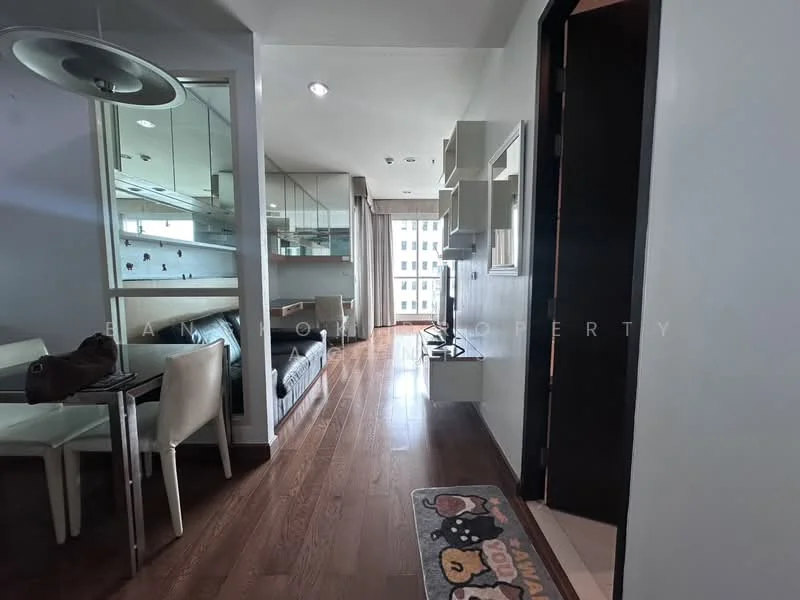 1 Bedroom condo in The Address Chidlom