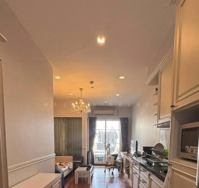 1 Bedroom condo in Ivy Sathorn 10