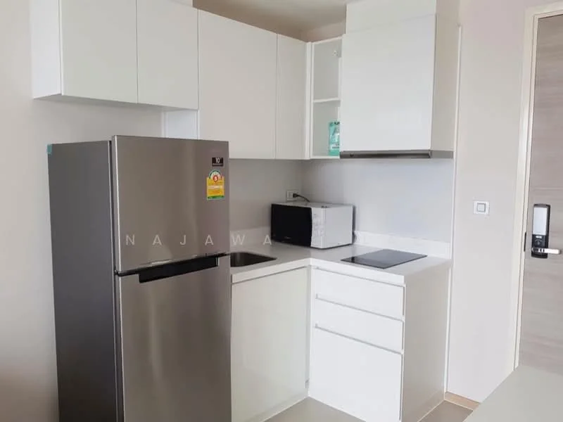 1 Bedroom condo in Condolette Ize Ratchathewi