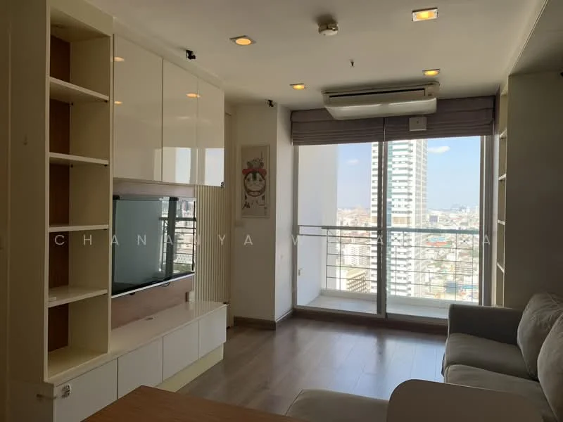 2 Bedroom condo in Sathorn House