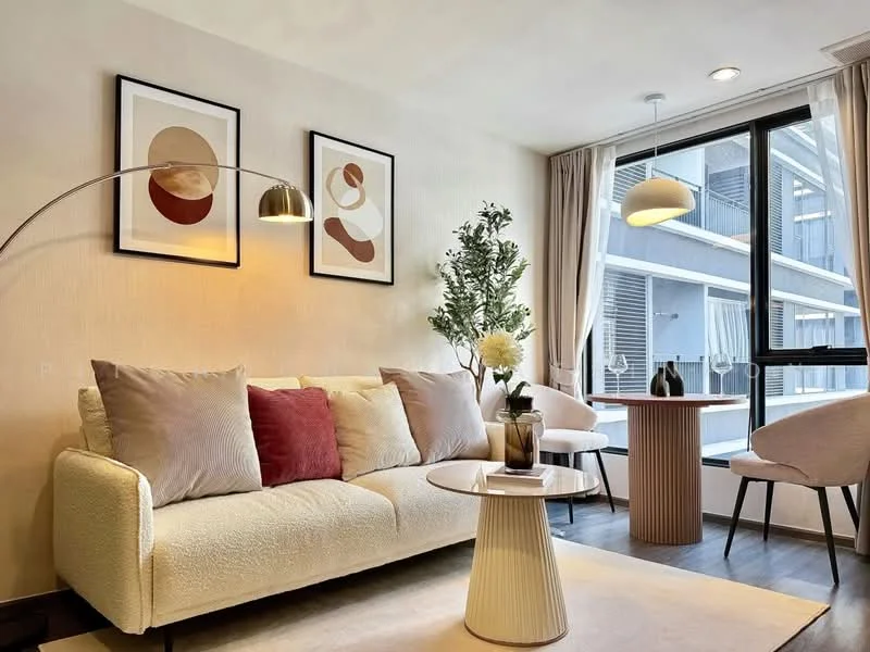 1 Bedroom condo in IDEO Mobi Sukhumvit 40