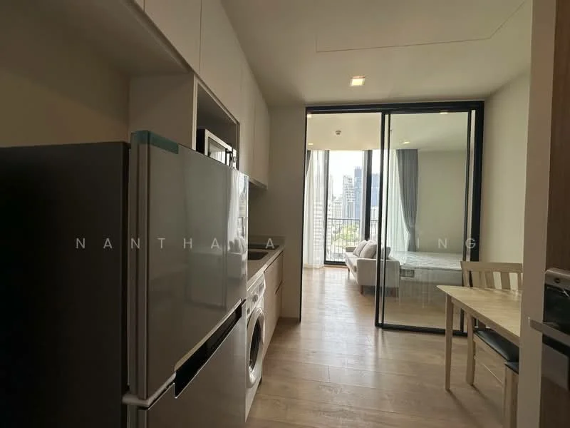 1 Bedroom condo in Noble Around Sukhumvit 33