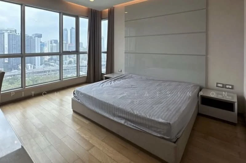 2 Bedroom condo in The Address Asoke
