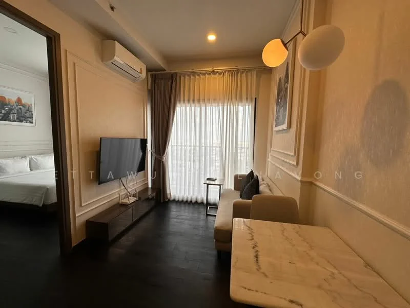 1 Bedroom condo in Park Origin Thonglor