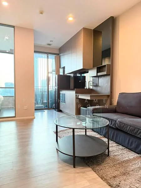 1 Bedroom condo in The Room Sukhumvit 69