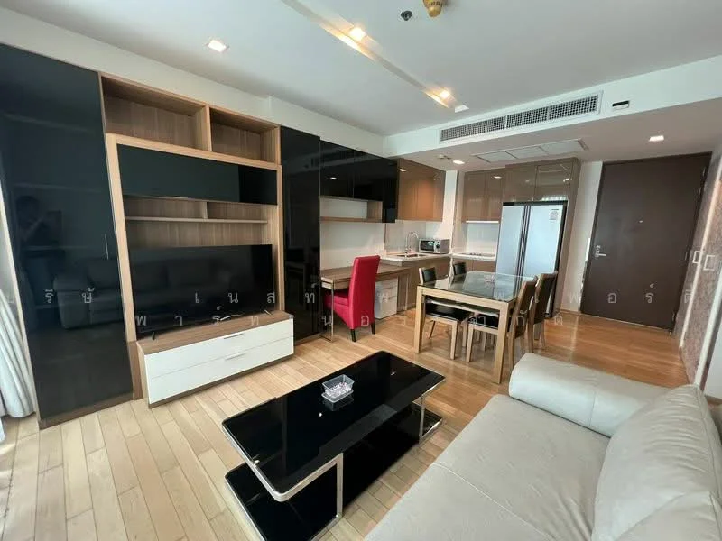 2 Bedroom condo in Siri At Sukhumvit