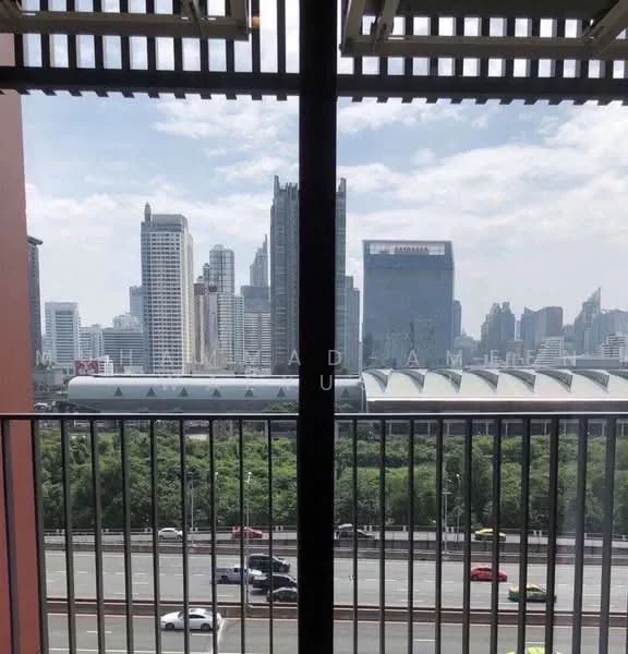1 Bedroom condo in Life Asoke Hype