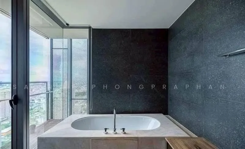 4 Bedroom condo in The Met Sathorn