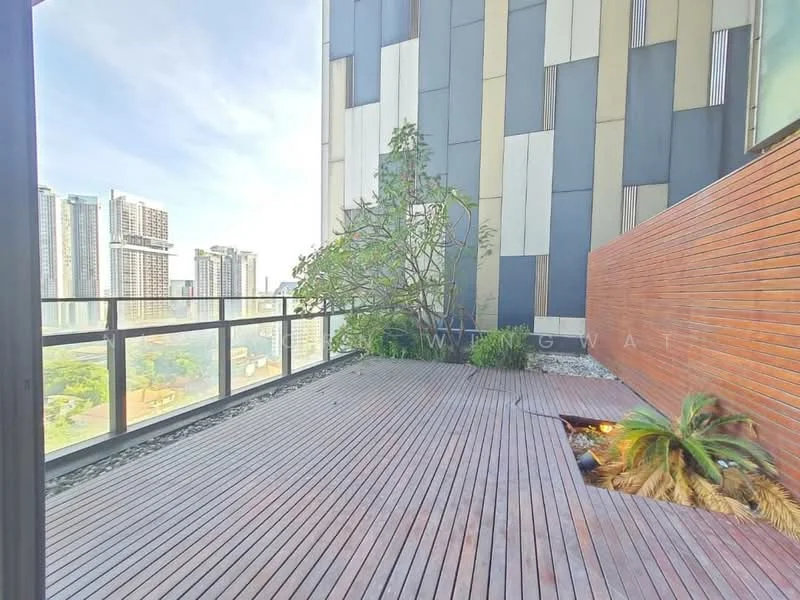 3 Bedroom condo in The Met Sathorn