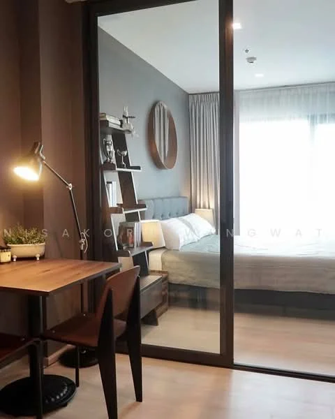 1 Bedroom condo in Life One Wireless