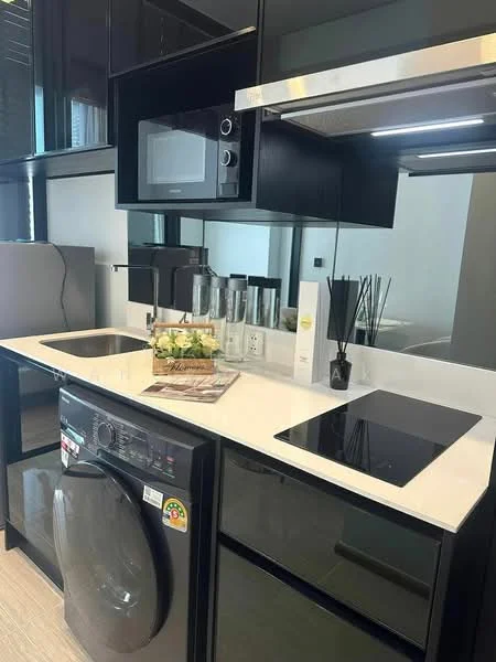 1 Bedroom condo in Noble Around Ari