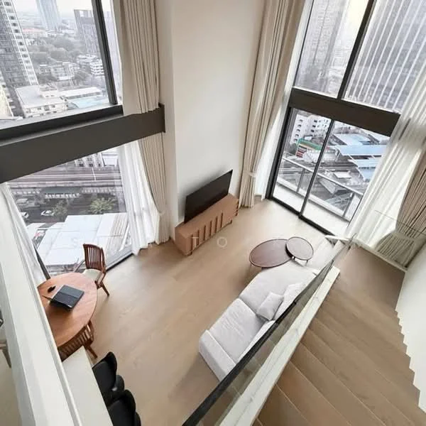 2 Bedroom condo in The Strand Thonglor