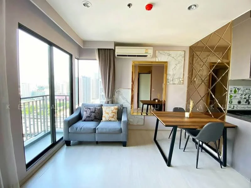 2 Bedroom condo in Rhythm Asoke