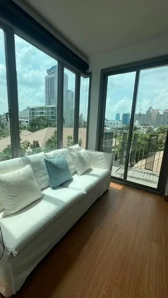 1 Bedroom condo in CEIL by Sansiri