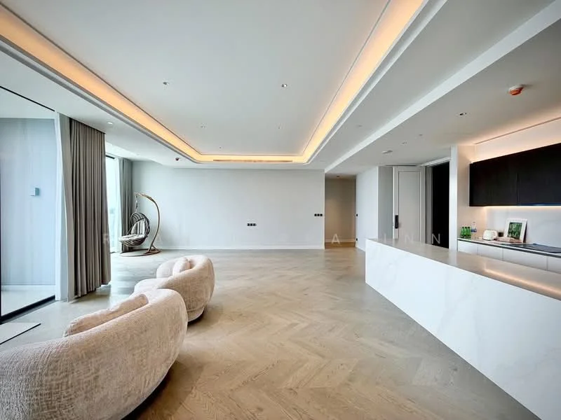 3 Bedroom condo in ONE89 Wireless
