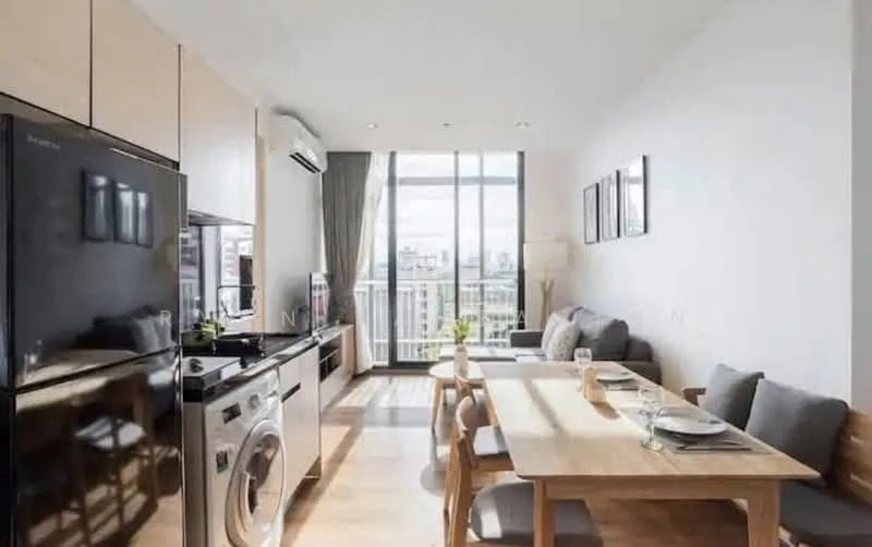 2 Bedroom condo in Park Origin Phrom Phong (Park 24)
