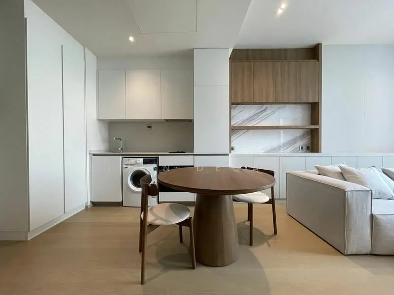 1 Bedroom condo in The Strand Thonglor