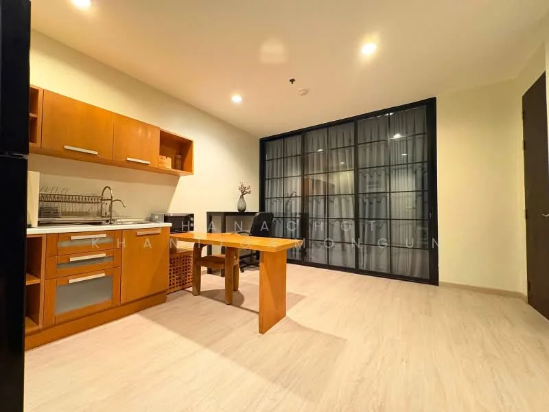2 Bedroom condo in The Address Siam