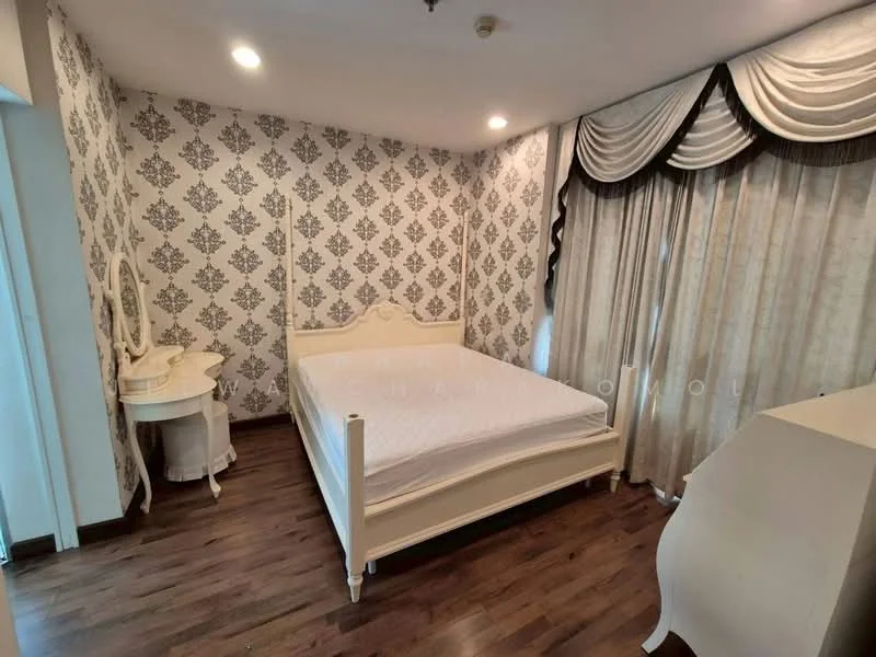 2 Bedroom condo in Q House Condo Sathorn