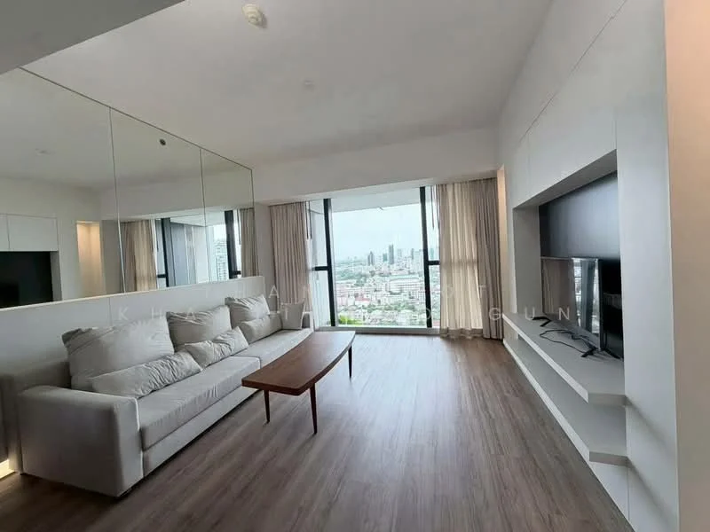 2 Bedroom condo in The Met Sathorn