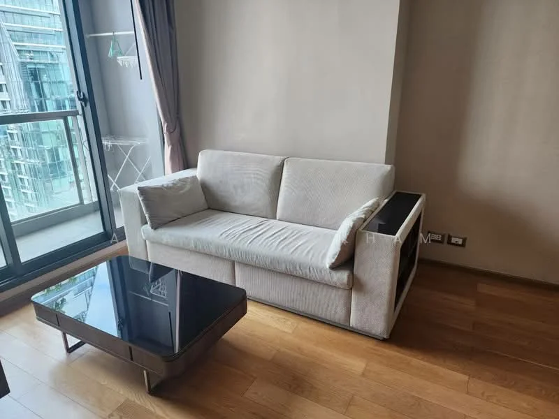 1 Bedroom condo in The Address Sathorn